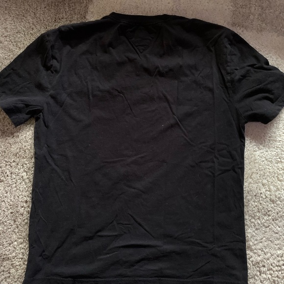 Men’s Tommy Hilfiger t-shirt. XL Black and Red - Picture 5 of 9